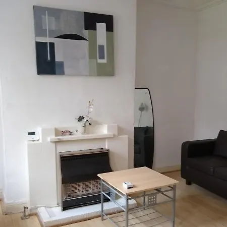Comfy House * Leeds (West Yorkshire)